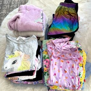 Girl’s wardrobe lot - 46 pieces